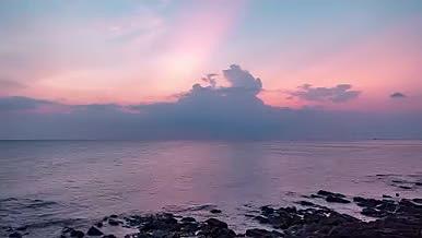 海边日落天空晚霞延时视频的预览图